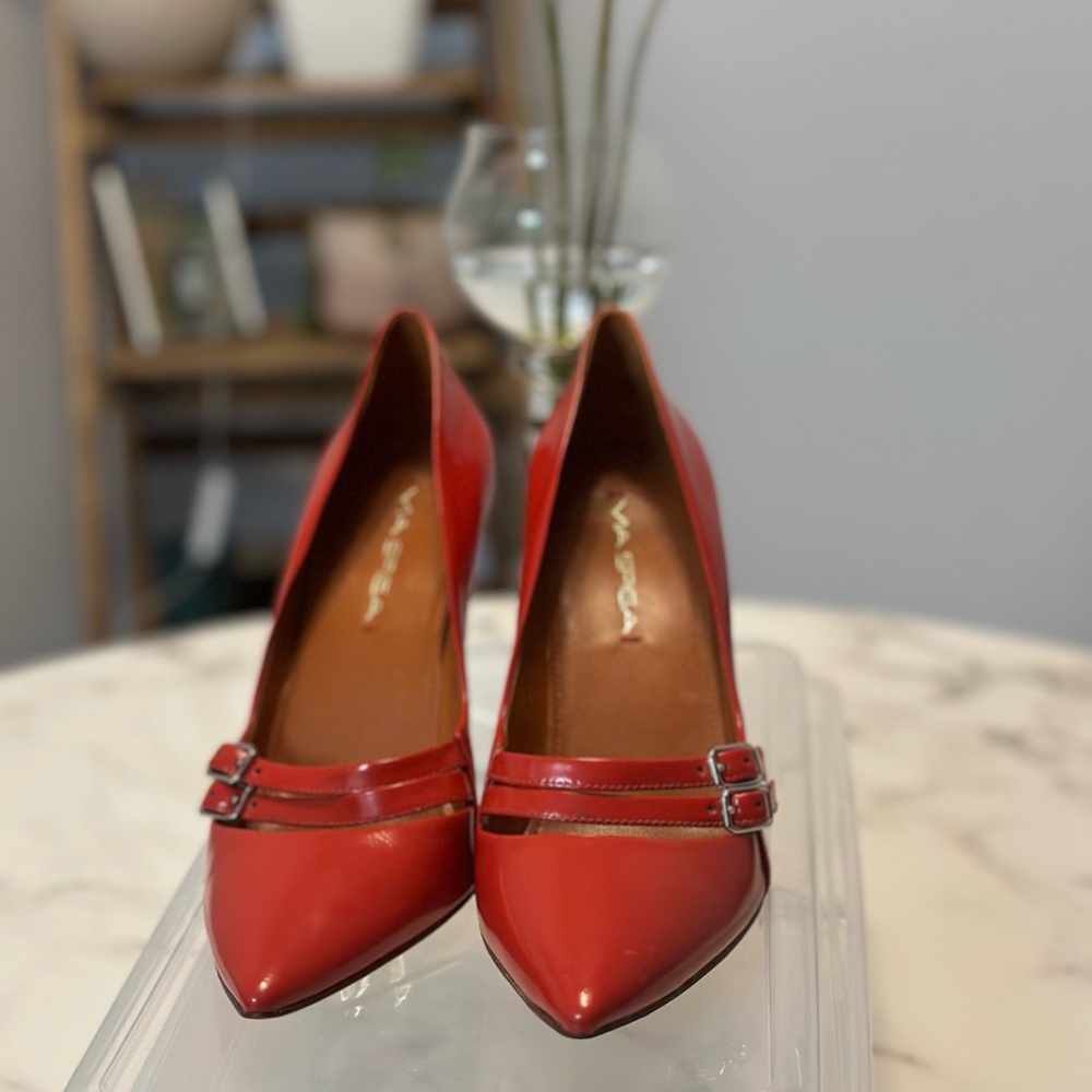 Leather Upper
Leather Lining